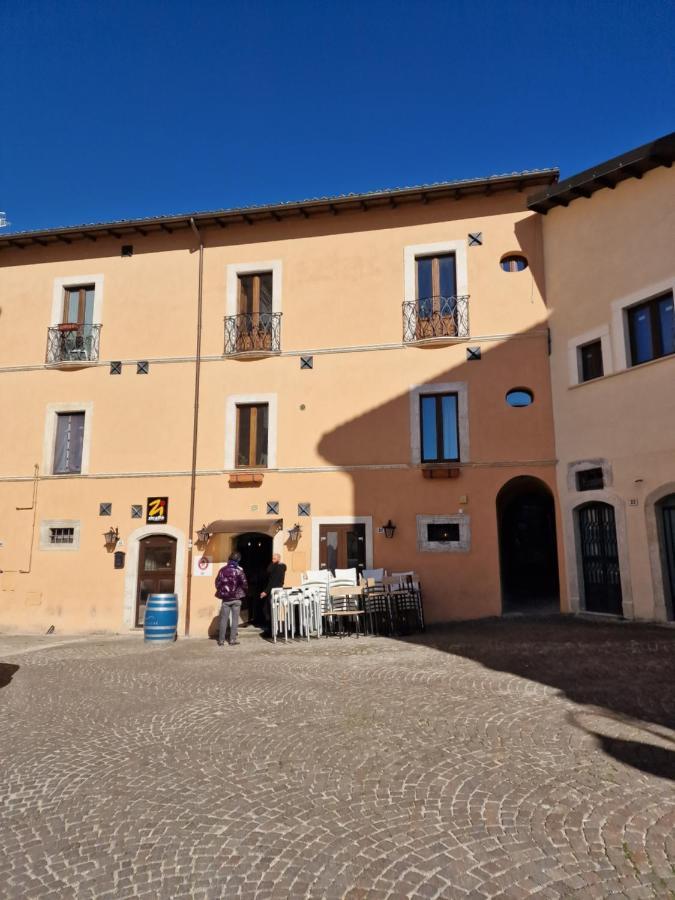 Casa Matteo-Gran Sasso Apartment LʼAquila Exterior foto